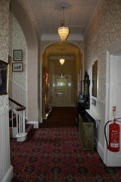 Frognel Hall Hotel 2*