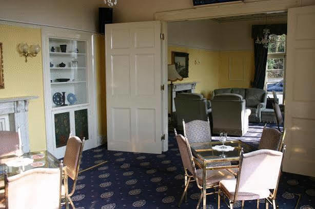 Frognel Hall 2*