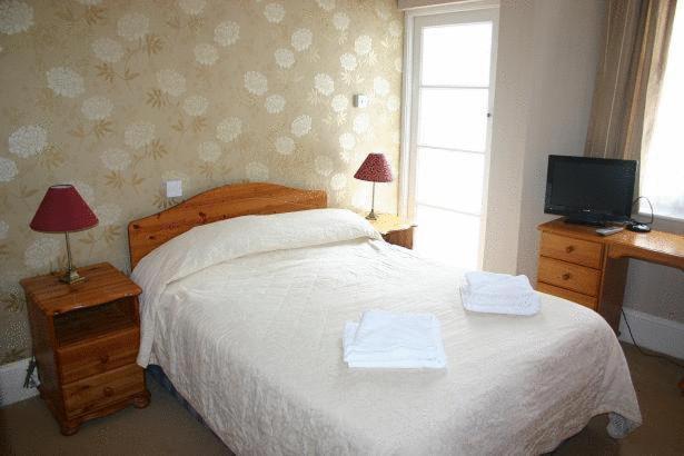 Frognel Hall Hotel 2*